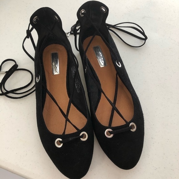 Halogen Nella Ghillie Black Suede Flats - Picture 2 of 8